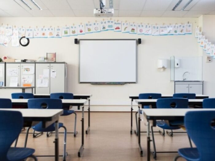 Ausstattung von Klassenräumen mit mobilen Lüftungsgeräten: Kultusministerium und Stadt einig bei Auslegung der Förderrichtlinie