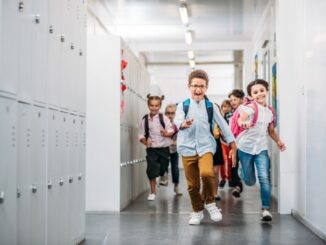 Letzter Schultag im Schuljahr 2020/2021 – Tonne: „Schülerinnen und Schüler können ausgesprochen stolz sein auf ihre Leistungen. Mein Dank gilt dem Schul- und Kitapersonal“